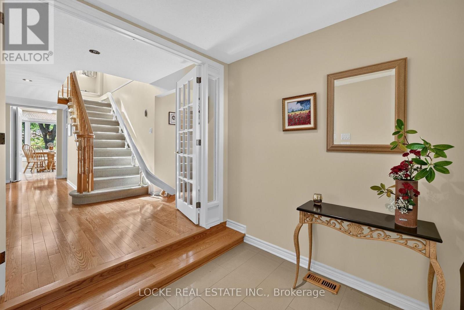 1672 Des Ravins Place, Ottawa, Ontario  K1C 6H7 - Photo 3 - X13788744
