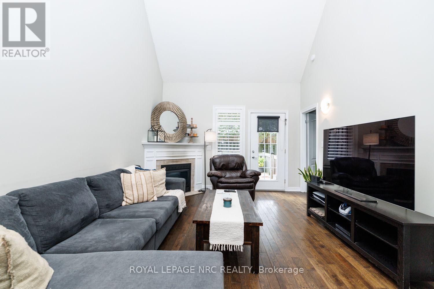 9 - 8142 Costabile Drive, Niagara Falls (Ascot), Ontario  L2H 3M3 - Photo 11 - X13788714