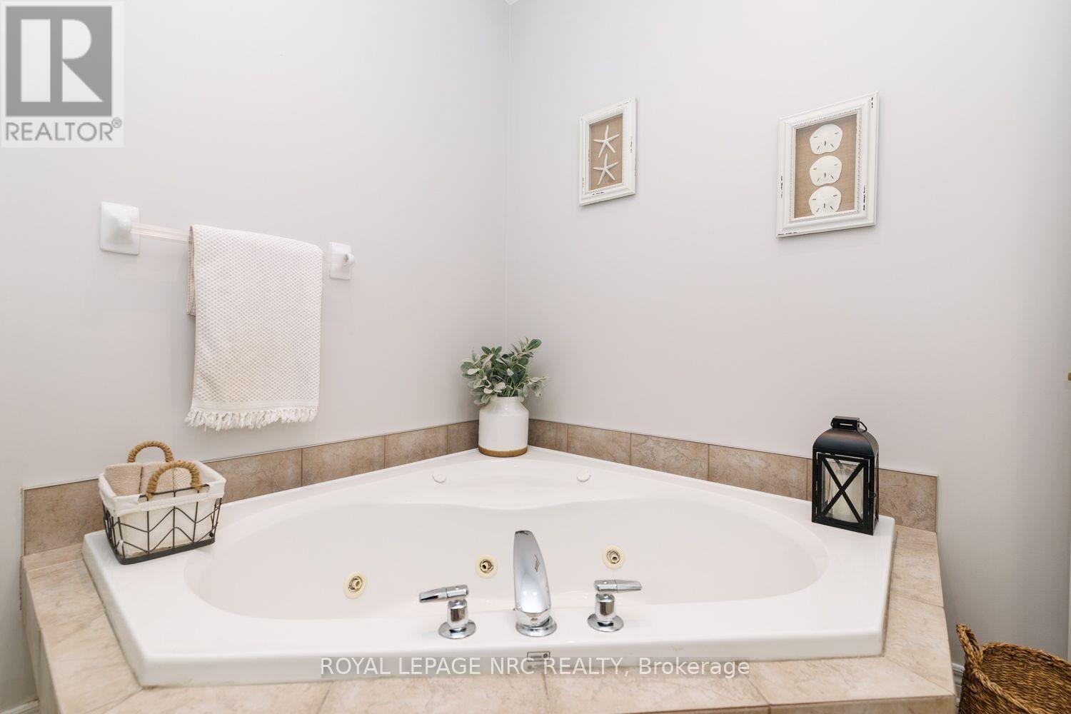 9 - 8142 Costabile Drive, Niagara Falls (Ascot), Ontario  L2H 3M3 - Photo 19 - X13788714