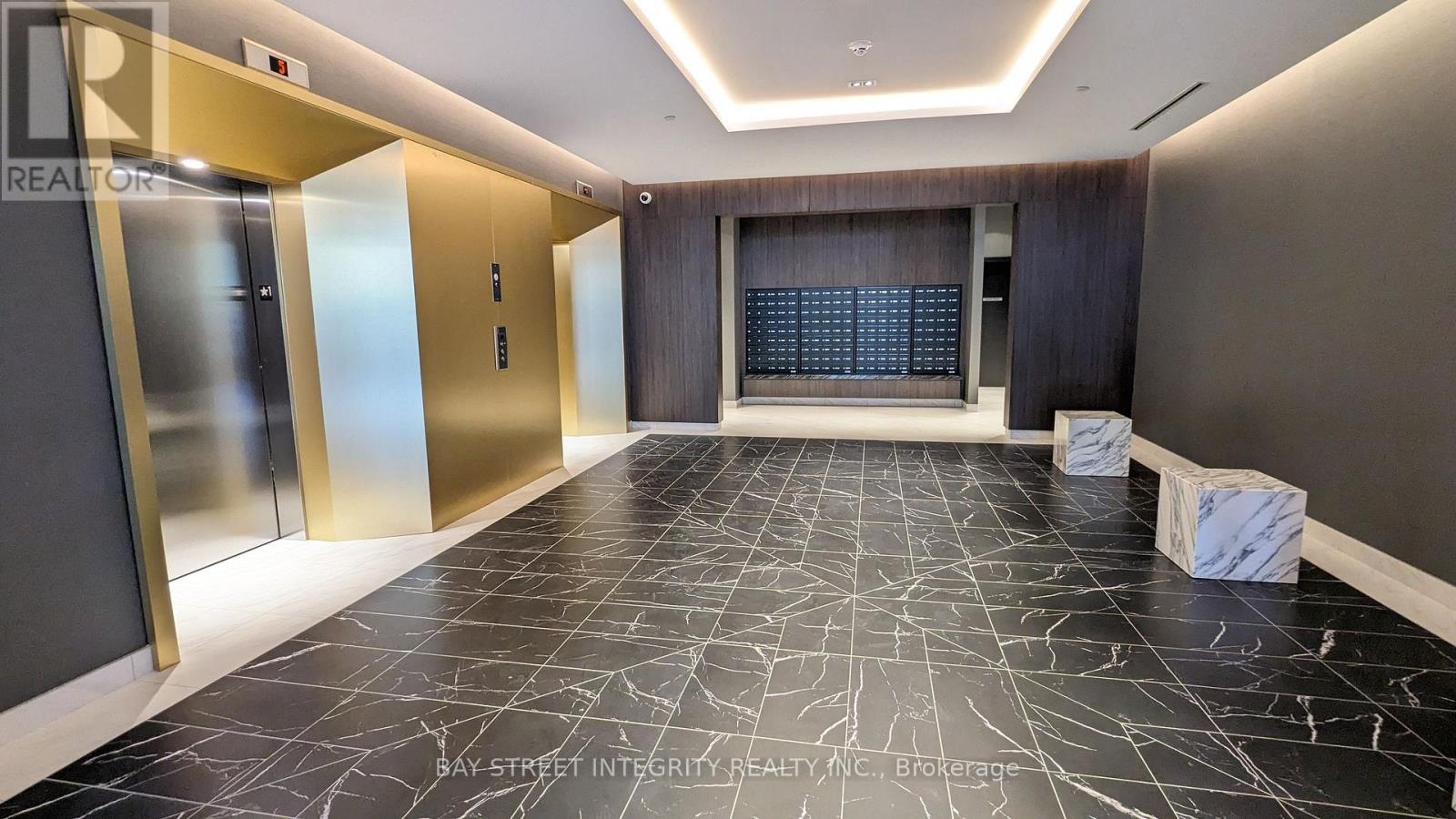703 - 500 Dupont Street, Toronto, Ontario  M6G 1Y7 - Photo 3 - C13788758
