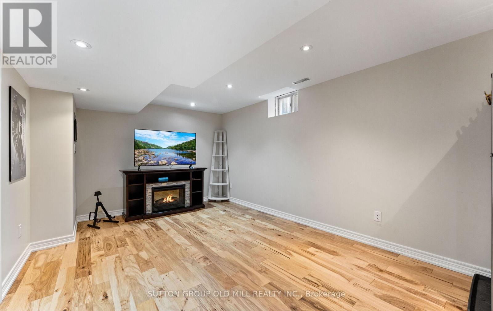 201 Vellore Park Avenue, Vaughan, Ontario  L4H 0C3 - Photo 37 - N13788740
