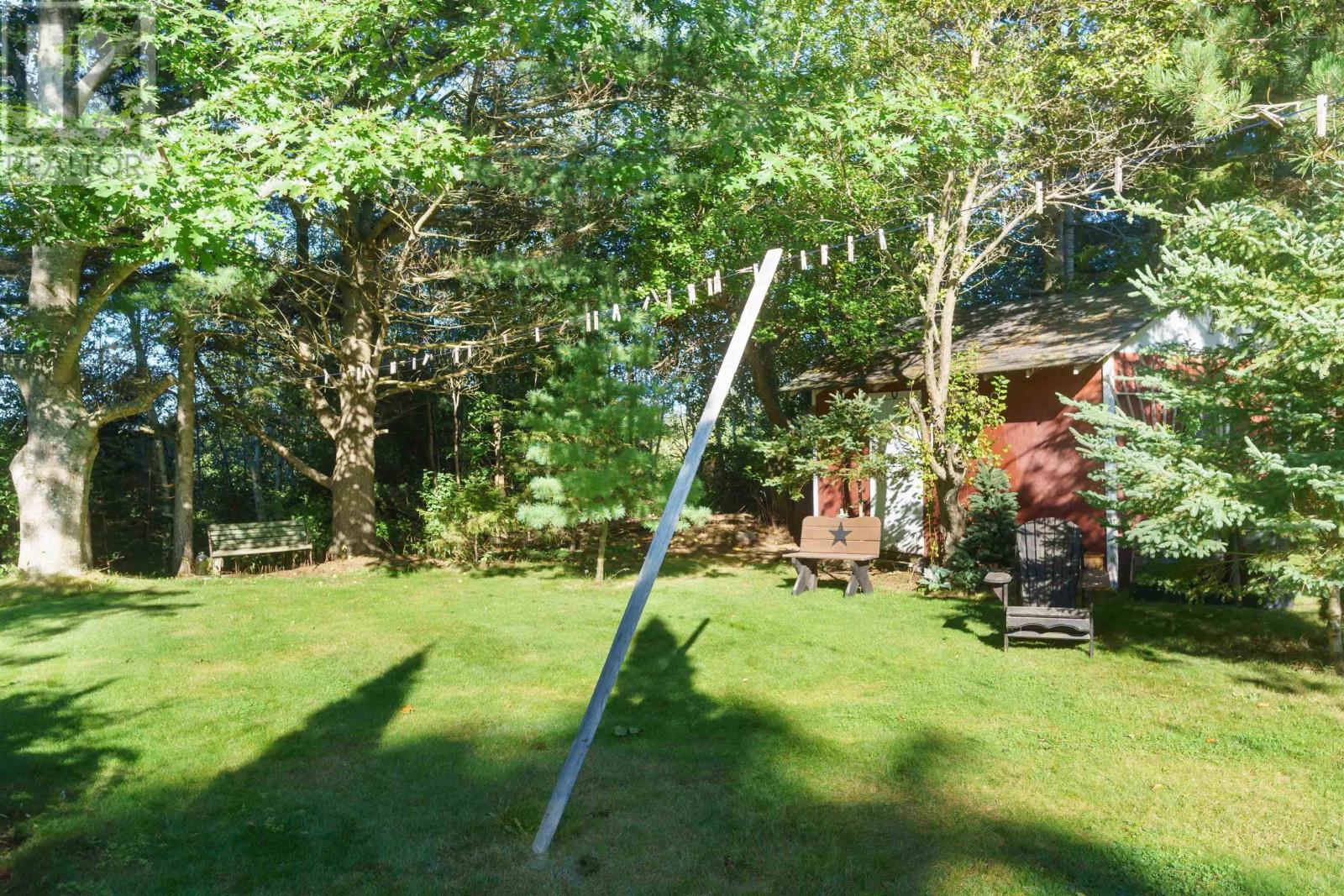 52 Henshaw Drive photo 38