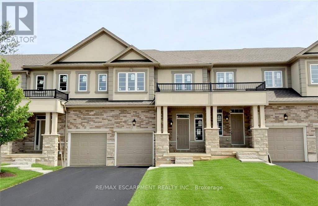 11 Davinci Boulevard, Hamilton, Ontario  L9B 1B7 - Photo 2 - X13786796