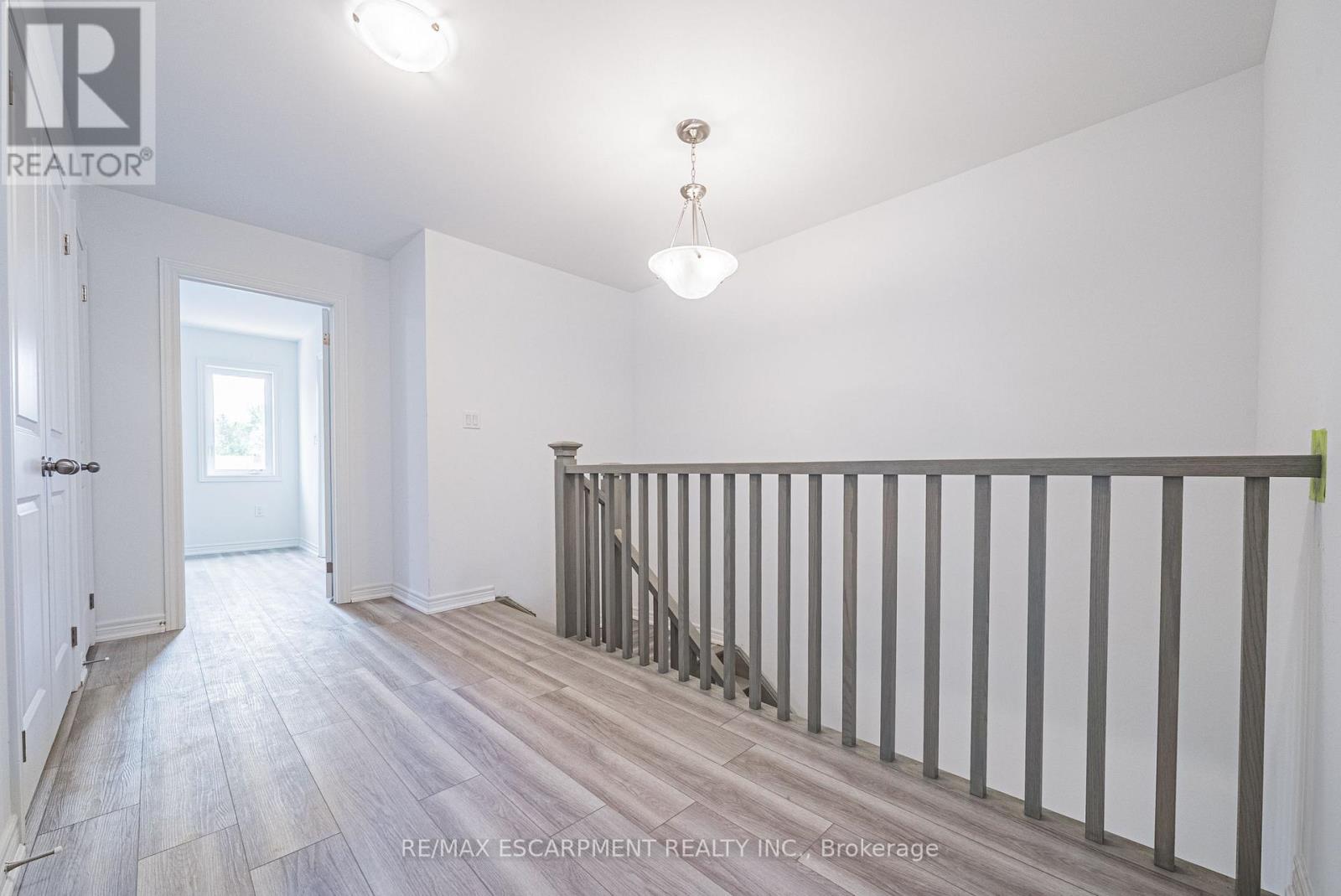 11 Davinci Boulevard, Hamilton, Ontario  L9B 1B7 - Photo 25 - X13786796