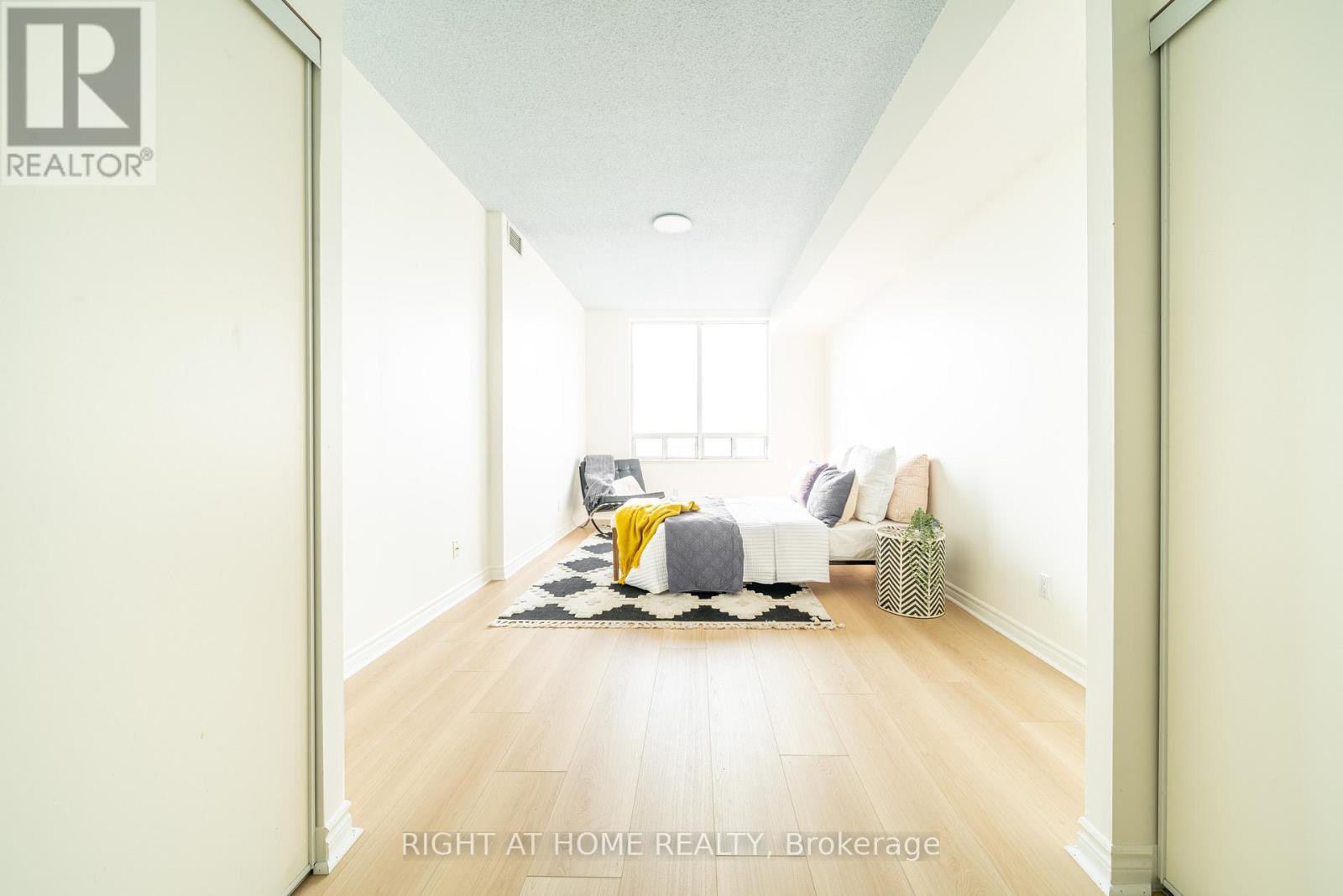 1707 - 1 Belvedere Court, Brampton, Ontario  L6V 4M6 - Photo 16 - W13788708