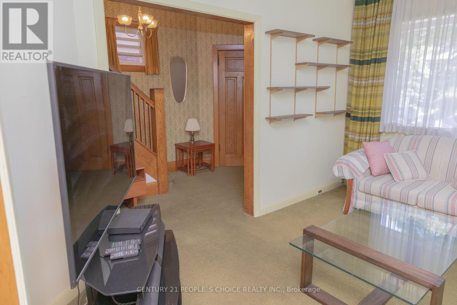312 Runnymede Road, Toronto, Ontario  M6S 2Y6 - Photo 12 - W13788742