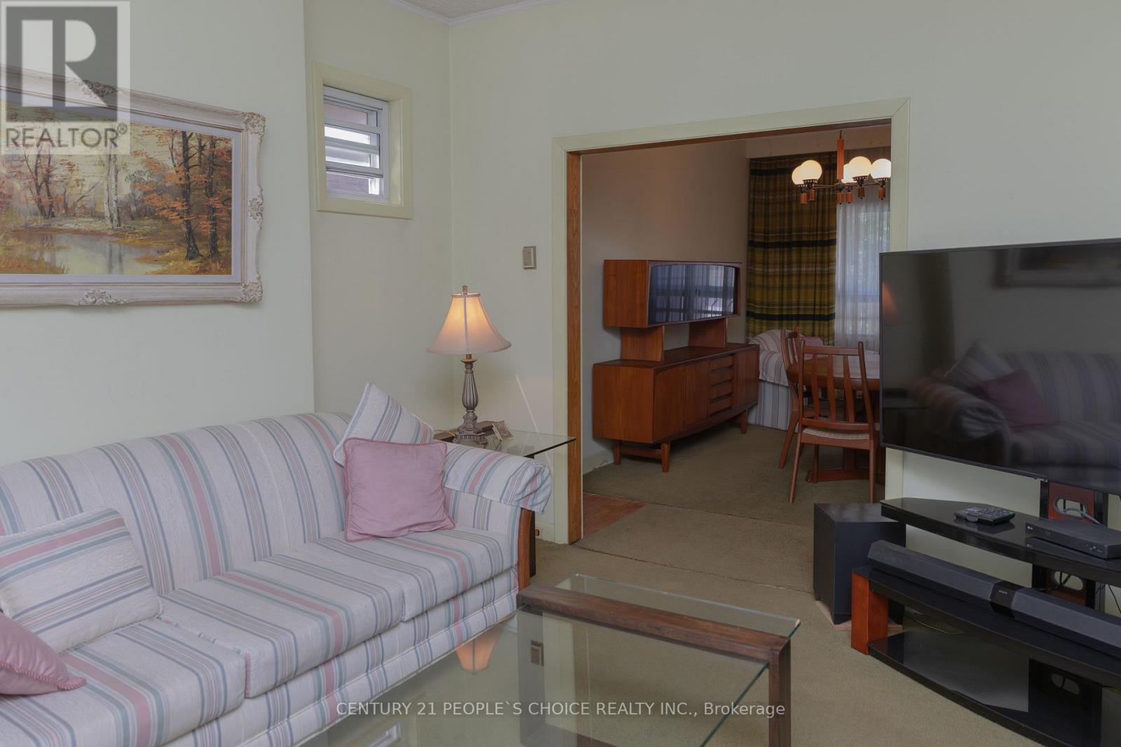 312 Runnymede Road, Toronto, Ontario  M6S 2Y6 - Photo 9 - W13788742