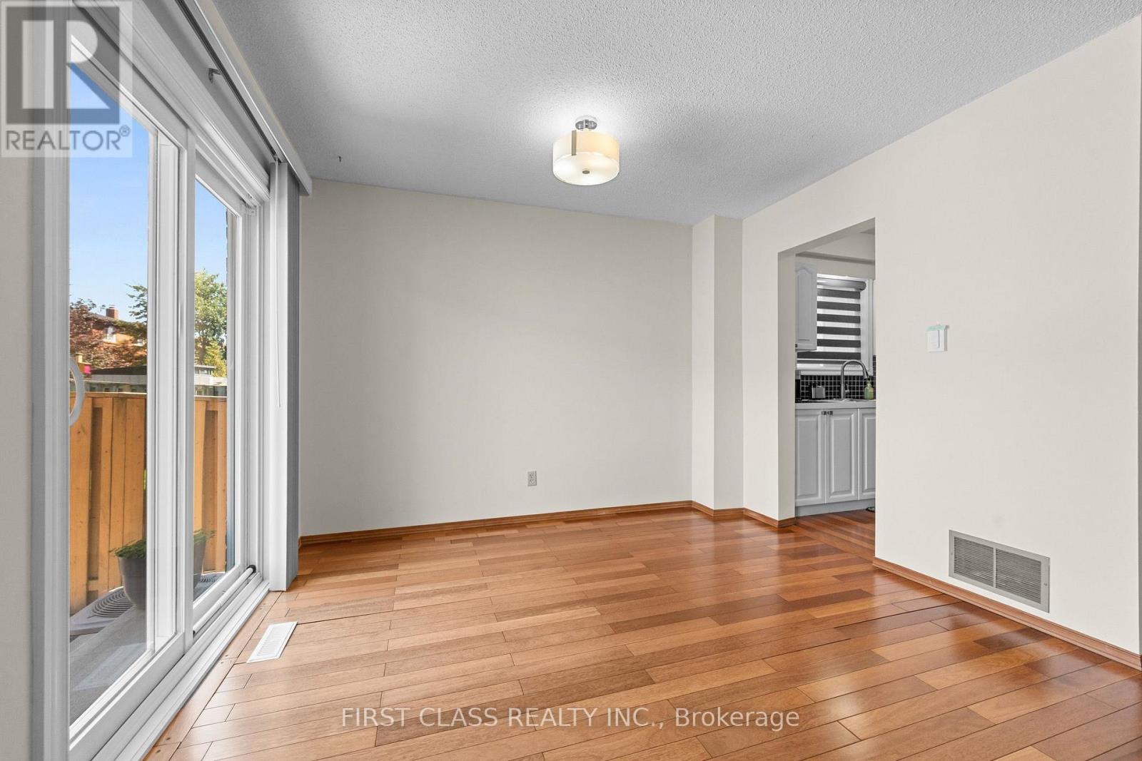 4213 Beacon Lane, Mississauga (Creditview), Ontario  L5C 3V8 - Photo 16 - W13788764