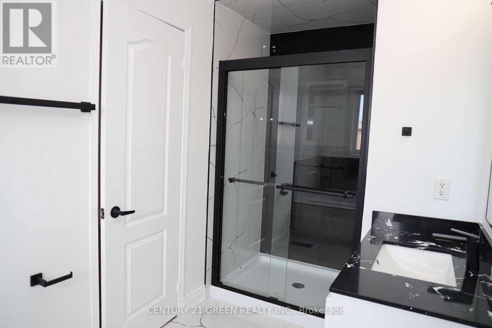 6038 Silken Laumann Way, Mississauga, Ontario  L5V 3A3 - Photo 20 - W13788766
