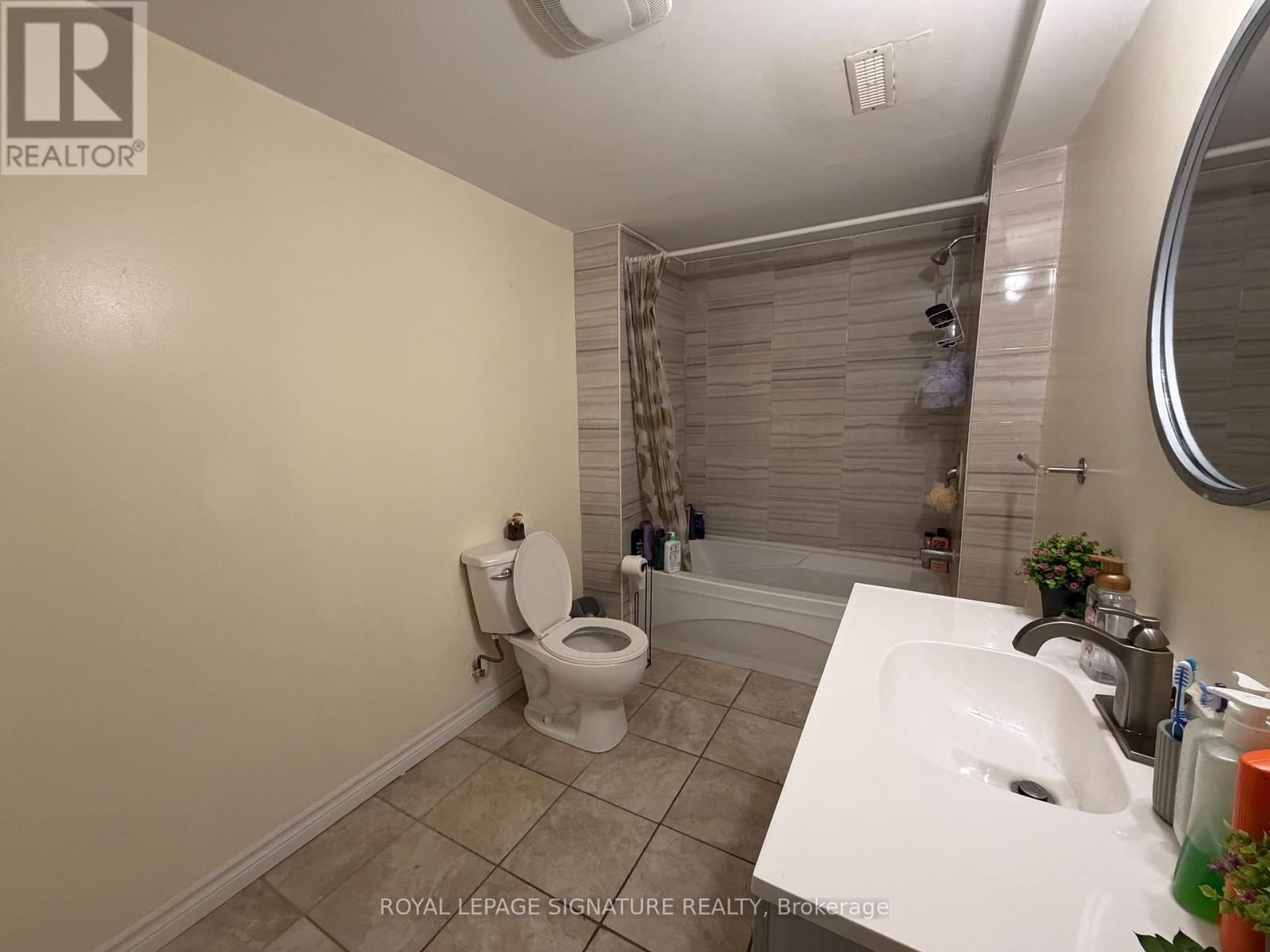 Bsmt - 124 Herdwick Street, Brampton (Gore Industrial North), Ontario  L6S 0A7 - Photo 10 - W13788786