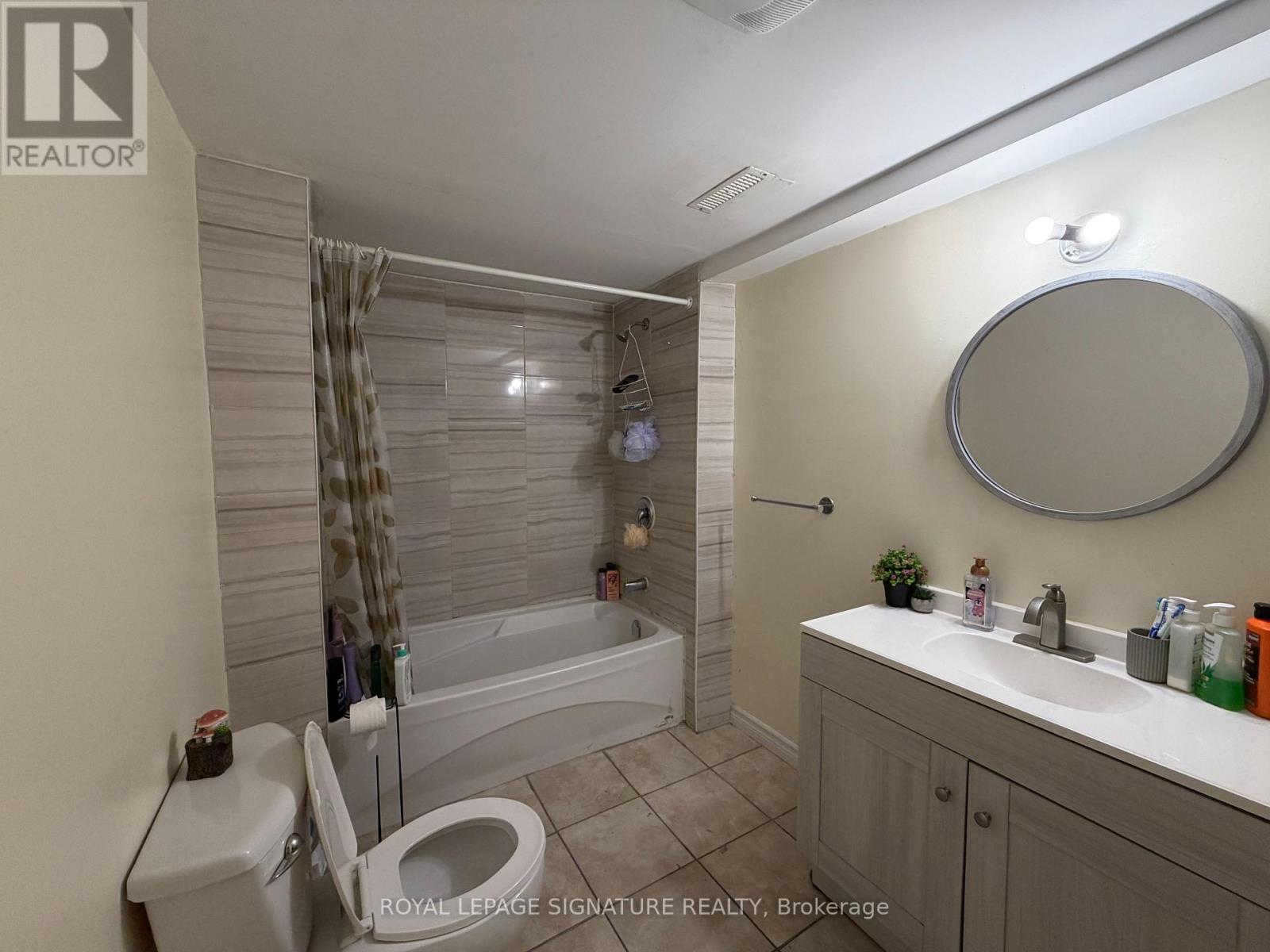 Bsmt - 124 Herdwick Street, Brampton (Gore Industrial North), Ontario  L6S 0A7 - Photo 11 - W13788786