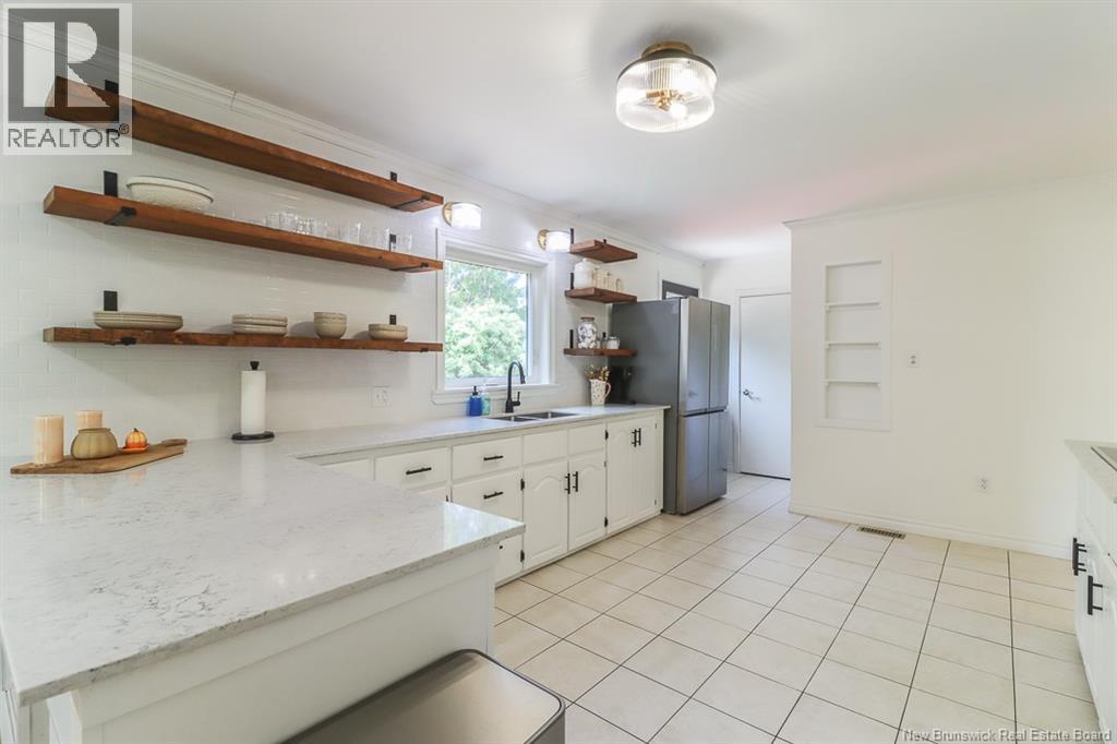 745 Main Street, Hampton, New Brunswick  E5N 6E2 - Photo 16 - NB147685