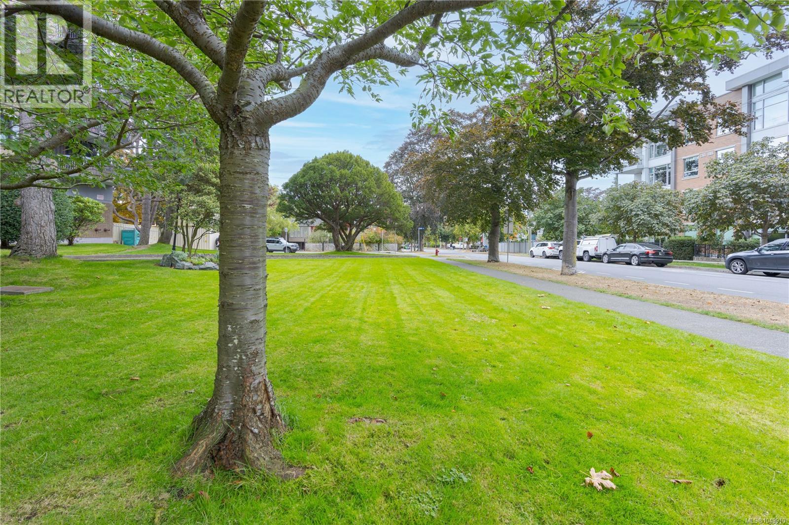 303 647 Michigan St, Victoria, British Columbia  V8V 1S9 - Photo 7 - 1049910