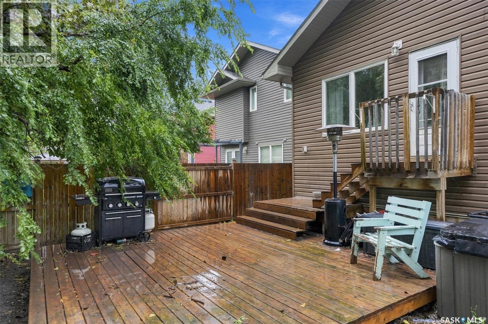 502 Lehrer Crescent, Saskatoon, Saskatchewan  S7R 0L3 - Photo 36 - SK048539