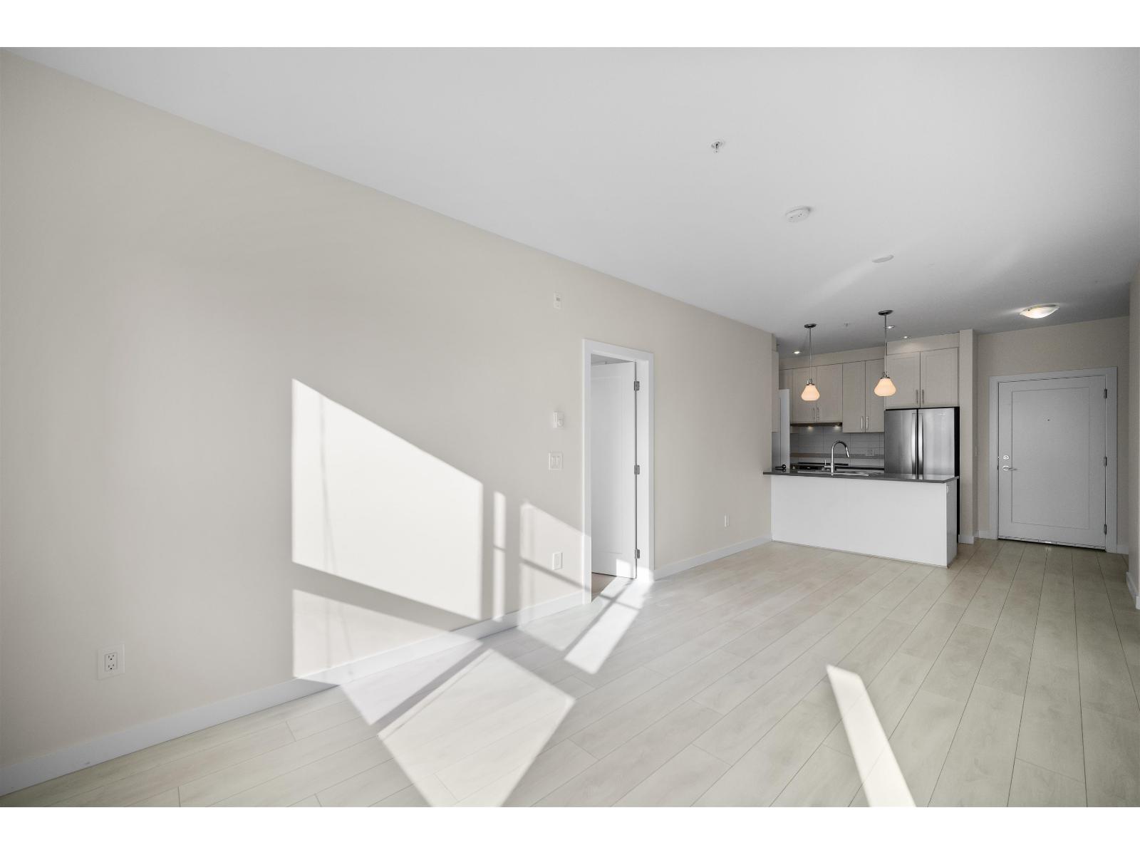 406 20829 77a Avenue, Langley, British Columbia  V2Y 0Y5 - Photo 2 - R3166039