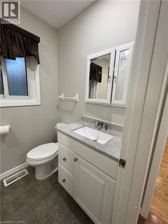 194 River Road E Unit# Upper, Kitchener, Ontario  N2B 2G8 - Photo 23 - 40859981