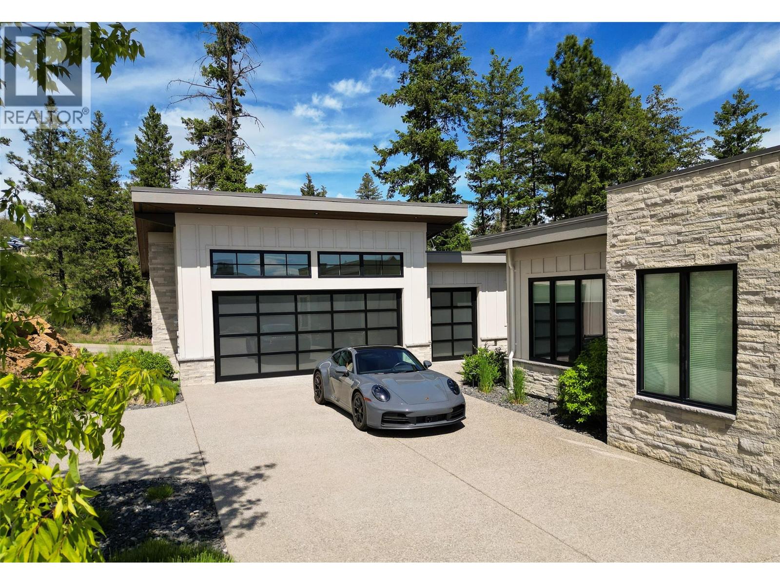 683 Havencrest Court, Vernon, British Columbia  V1H 2L9 - Photo 5 - 10389185