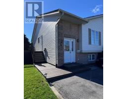 7 LANG COURT, Kawartha Lakes, Ontario