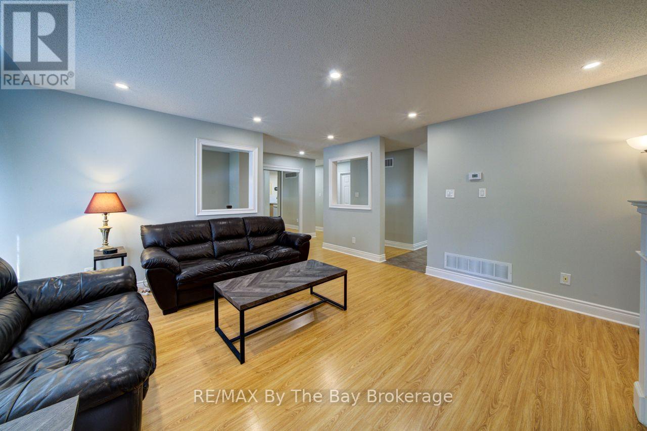 45 Rose Valley Way, Wasaga Beach, Ontario  L9Z 3C4 - Photo 10 - S13788850