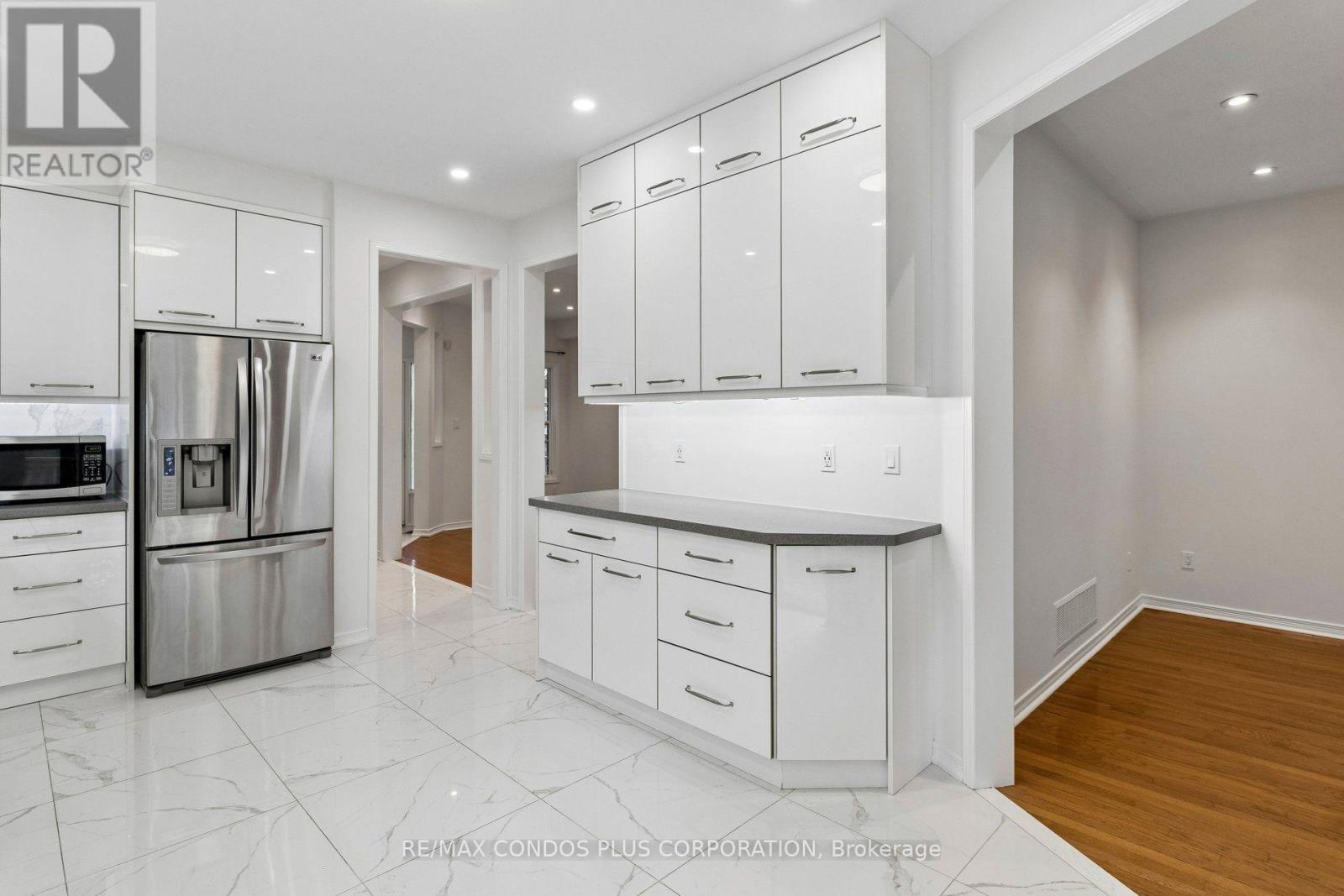 41 Maroon Drive, Richmond Hill, Ontario  L4E 5B4 - Photo 11 - N13788892