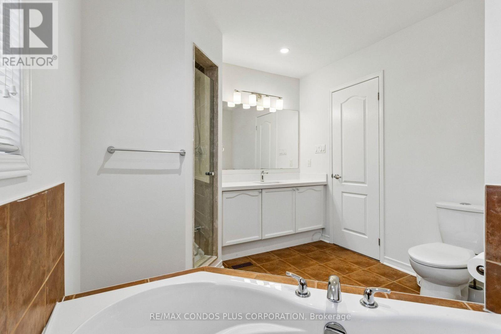 41 Maroon Drive, Richmond Hill, Ontario  L4E 5B4 - Photo 23 - N13788892