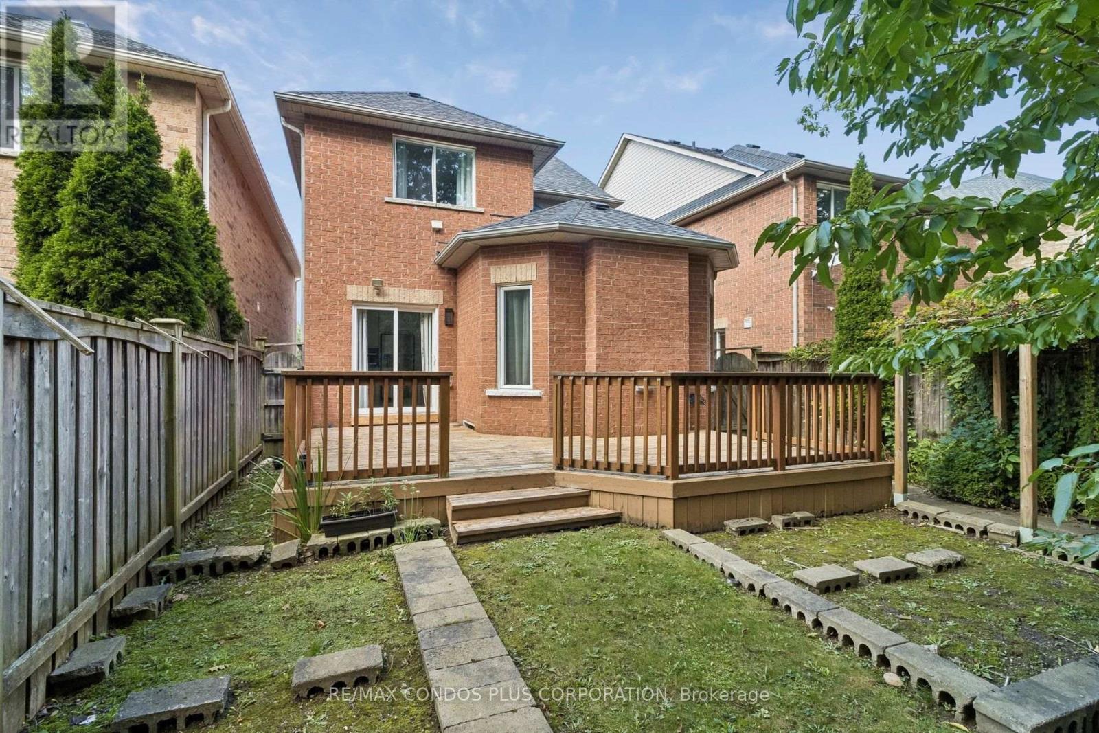 41 Maroon Drive, Richmond Hill, Ontario  L4E 5B4 - Photo 44 - N13788892