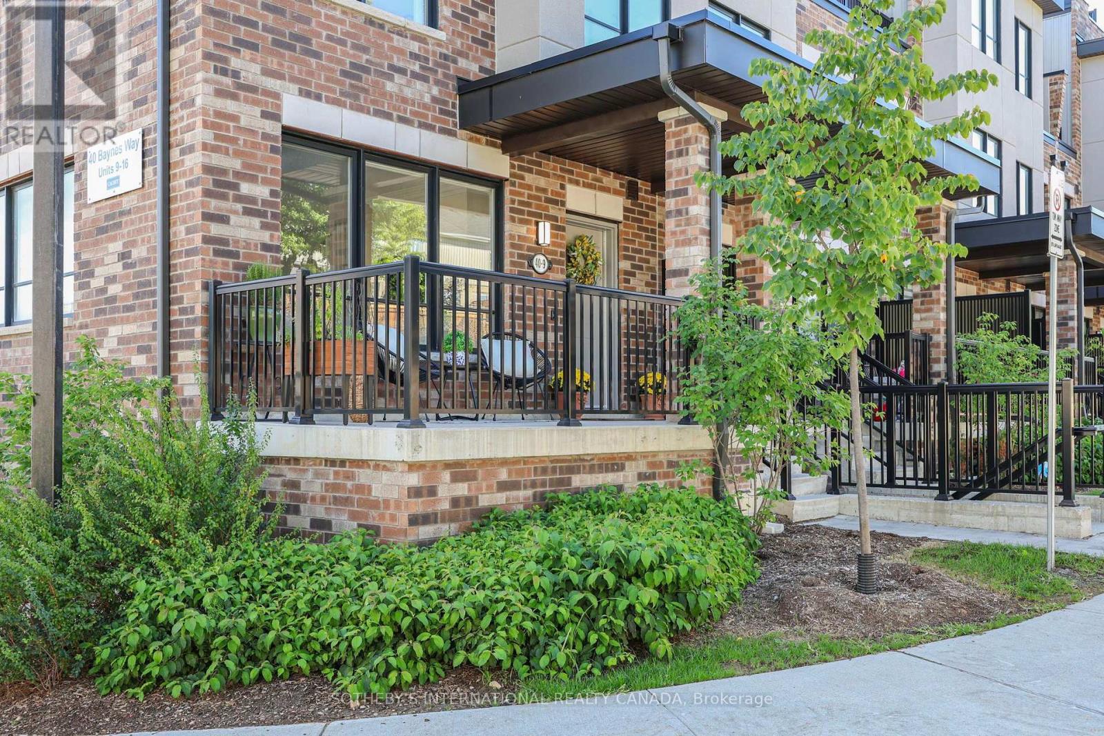 9 - 40 Baynes Way, Bradford West Gwillimbury, Ontario  L3Z 4M4 - Photo 4 - N13788224