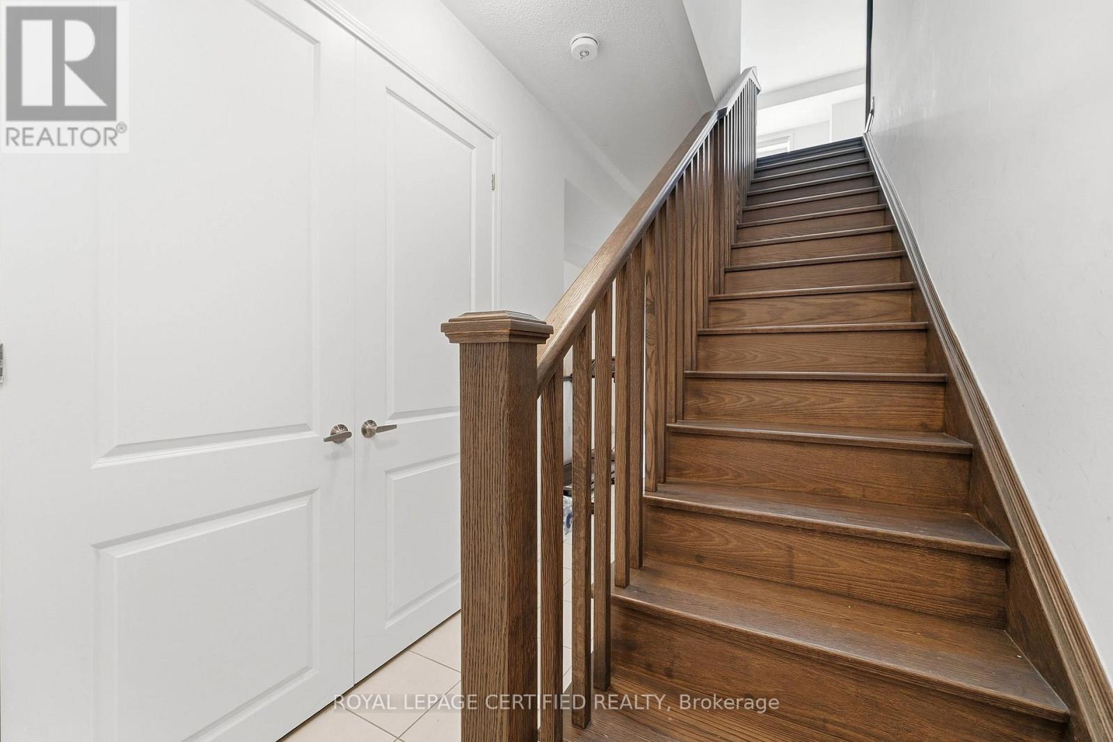 57 Keppel Circle, Brampton, Ontario  L7A 5K9 - Photo 5 - W13788852