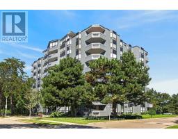 202 - 6 VILLAGE GREEN BOULEVARD, Hamilton, Ontario