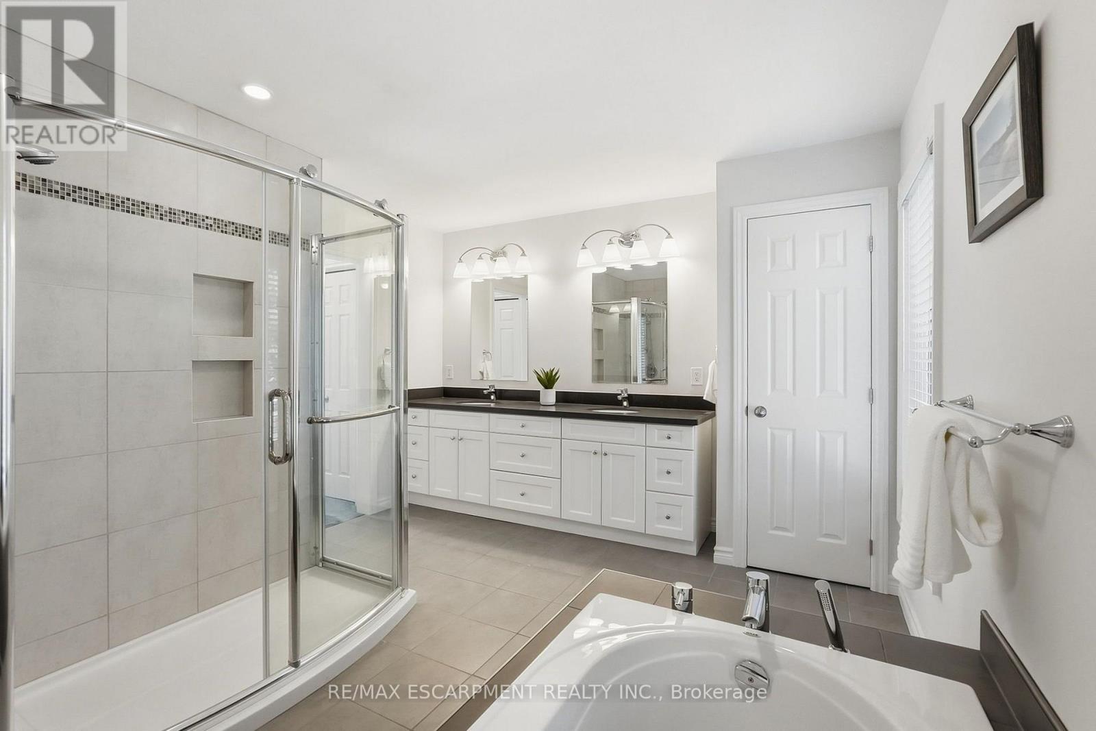 77 Flanders Drive, Hamilton, Ontario  L8B 0G6 - Photo 19 - X13788844