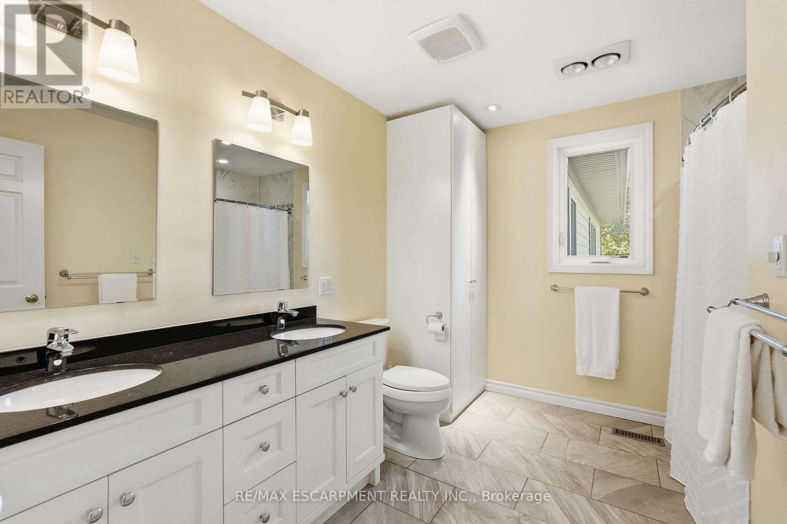 77 Flanders Drive, Hamilton, Ontario  L8B 0G6 - Photo 23 - X13788844