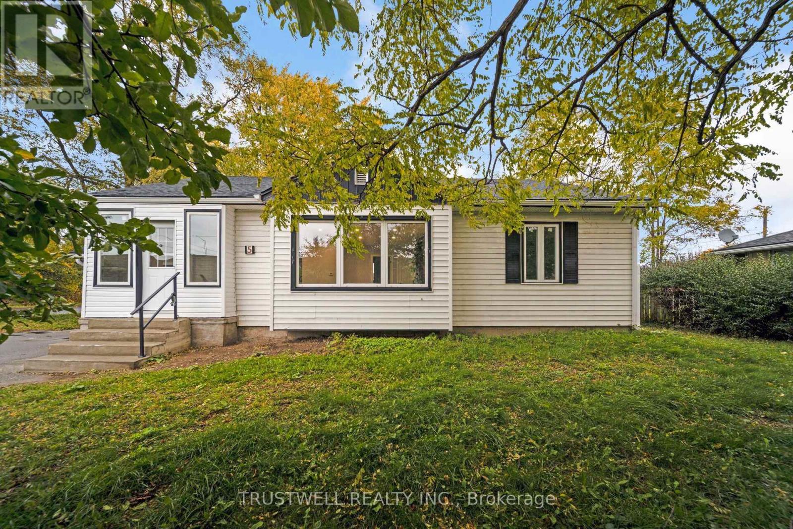 5 MEADOWVALE DRIVE, St. Catharines, Ontario
