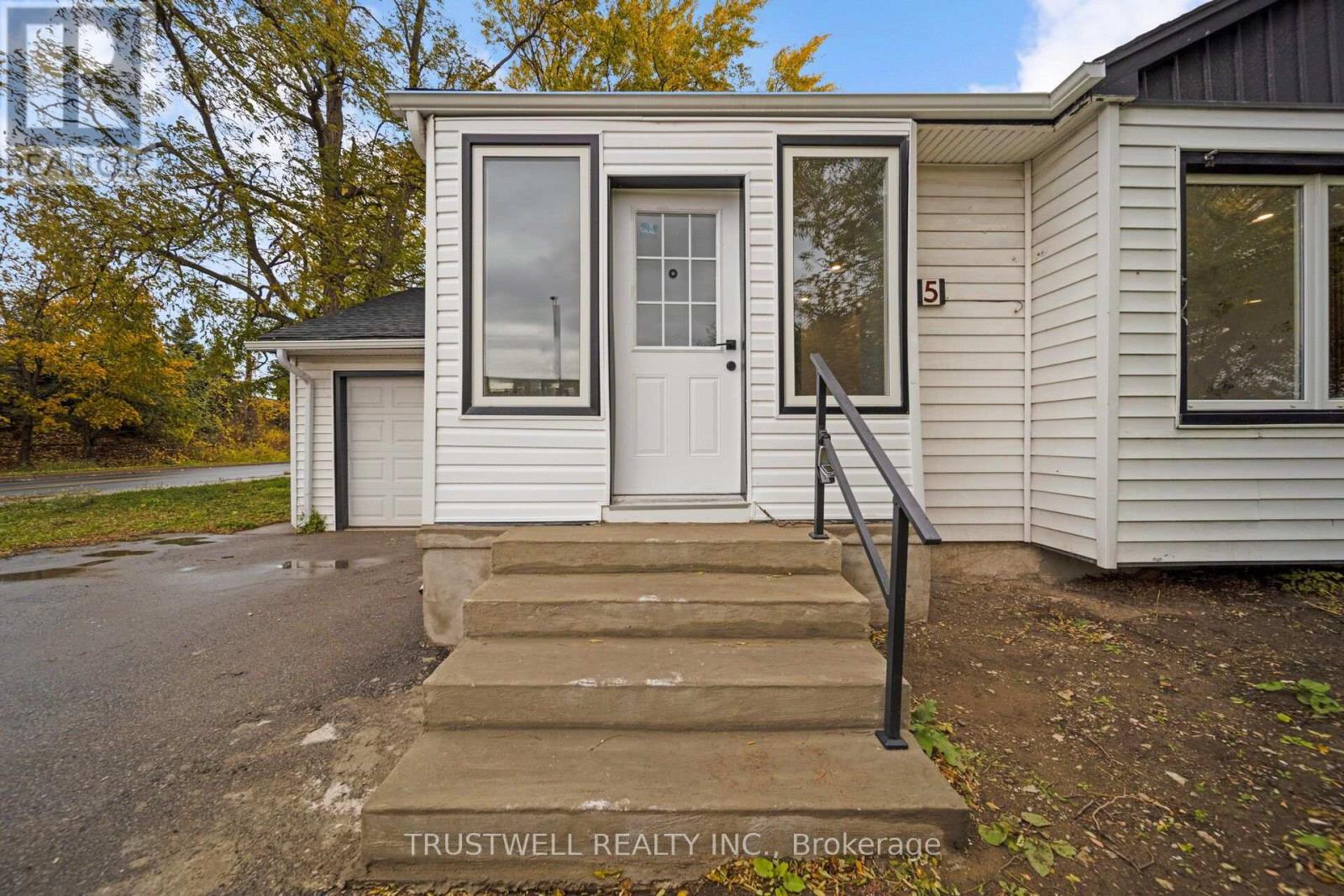 5 Meadowvale Drive, St. Catharines, Ontario  L2N 3Z6 - Photo 3 - X13788894