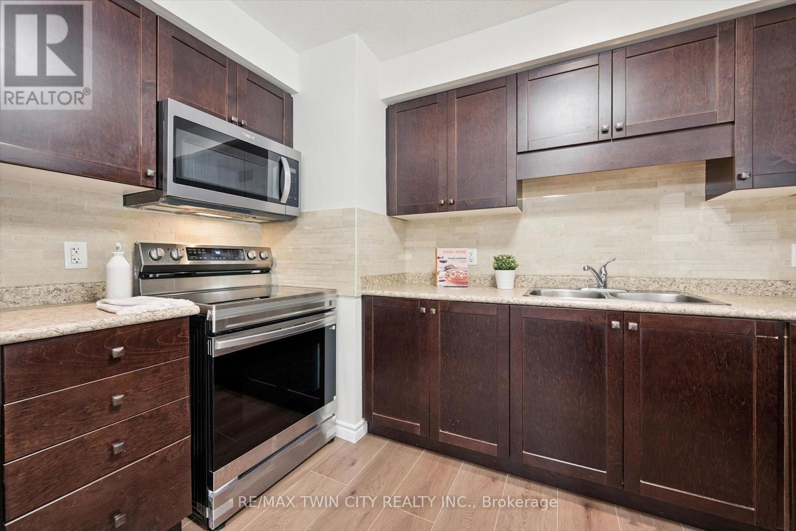 24 - 555 Chablis Drive, Waterloo, Ontario  N2T 2Y1 - Photo 12 - X13788918