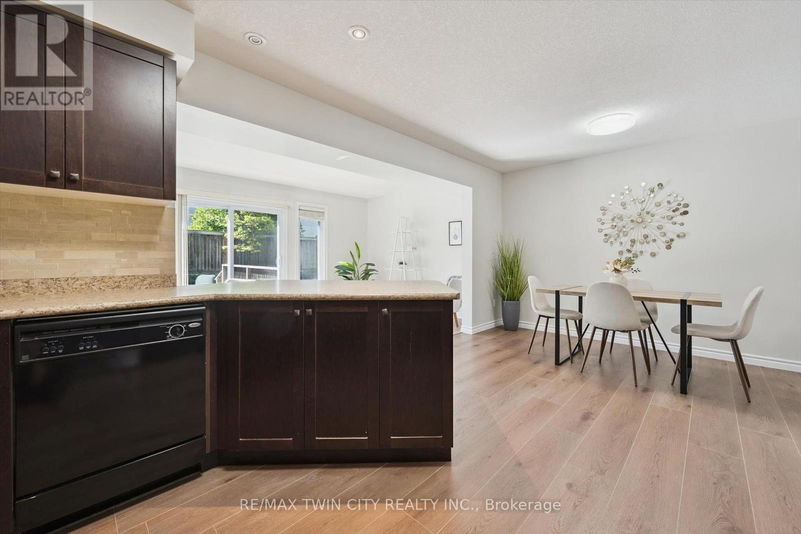 24 - 555 Chablis Drive, Waterloo, Ontario  N2T 2Y1 - Photo 13 - X13788918