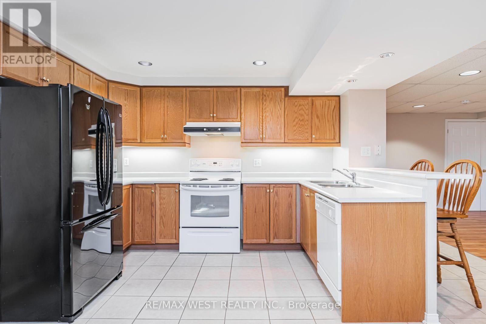 382 Melville Avenue, Vaughan, Ontario  L6A 2N8 - Photo 17 - N13788910