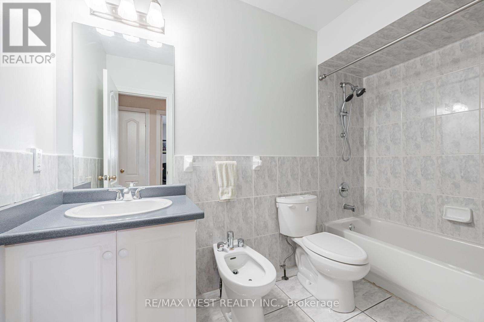 382 Melville Avenue, Vaughan, Ontario  L6A 2N8 - Photo 13 - N13788910