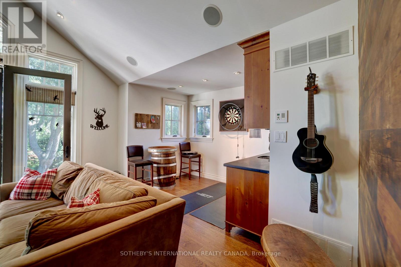 31 Maple Avenue N, Mississauga, Ontario  L5H 2R9 - Photo 19 - W13785498