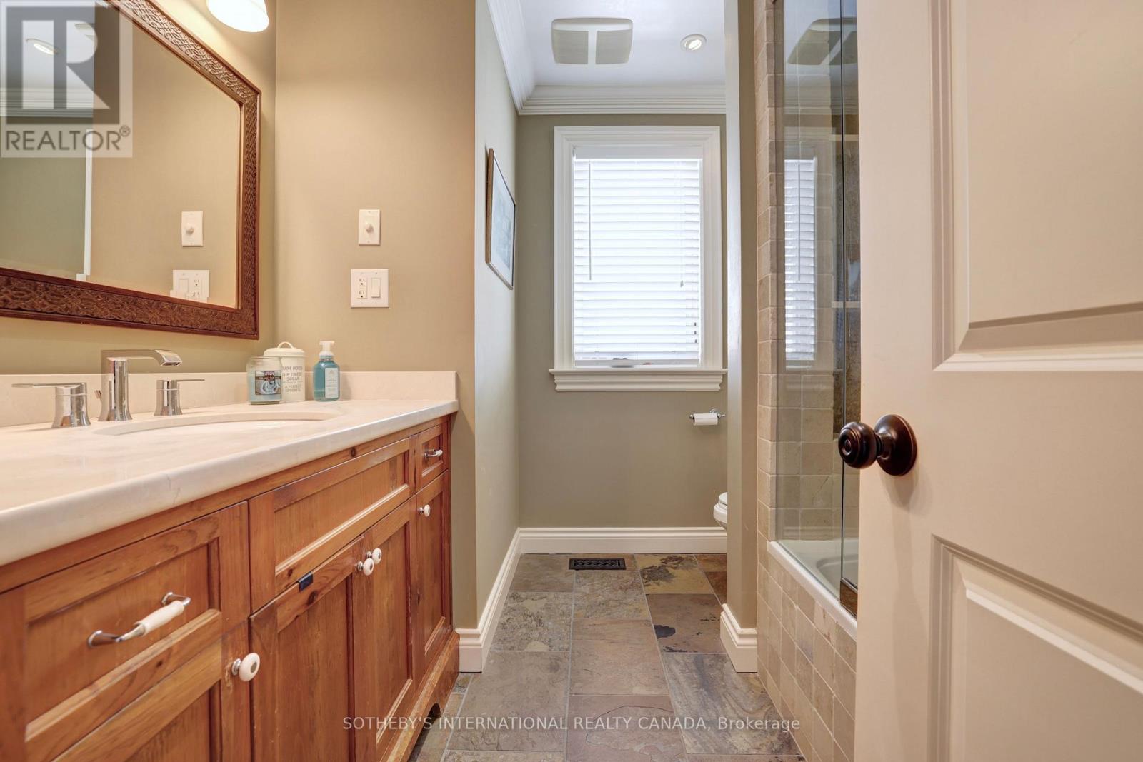 31 Maple Avenue N, Mississauga, Ontario  L5H 2R9 - Photo 25 - W13785498