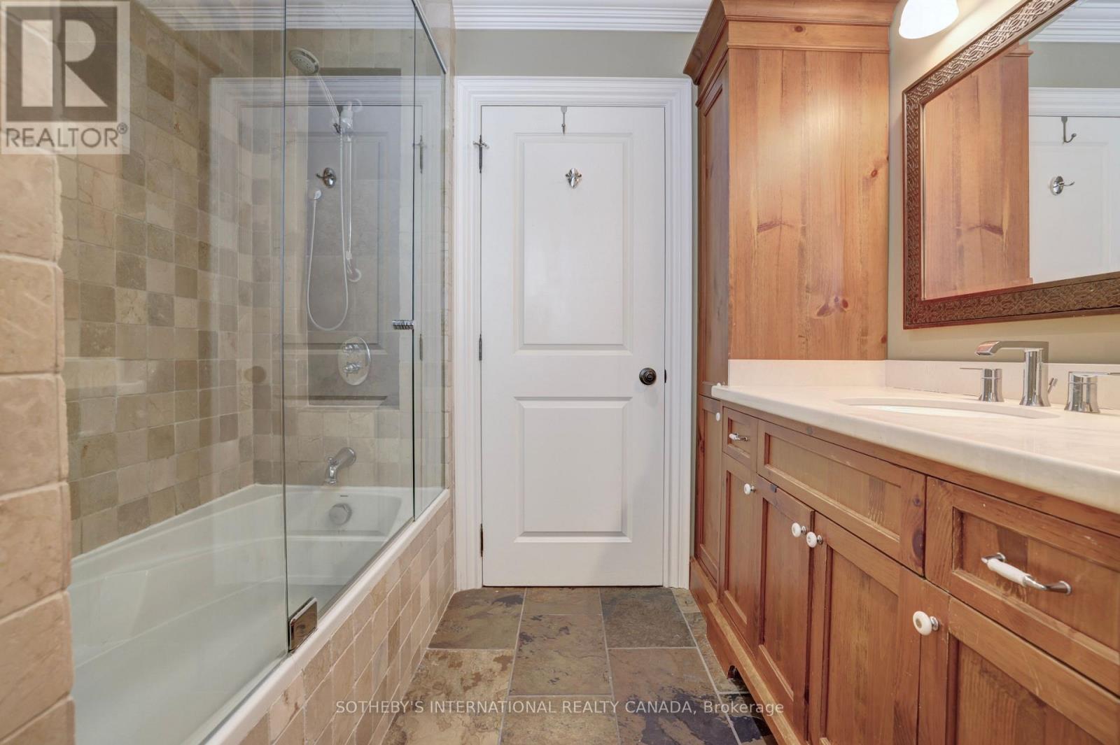31 Maple Avenue N, Mississauga, Ontario  L5H 2R9 - Photo 26 - W13785498