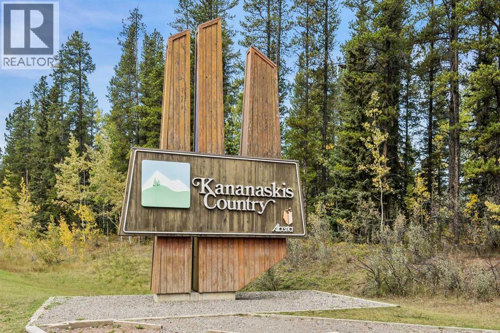 348 Wild Rose Close, Bragg Creek, Alberta  T0L 0K0 - Photo 46 - A2325129