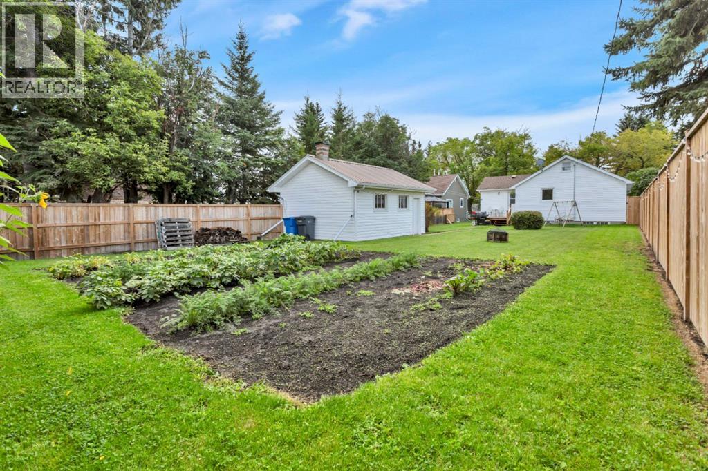 4832 53 Avenue, Eckville, Alberta  T0M 0X0 - Photo 40 - A2344542