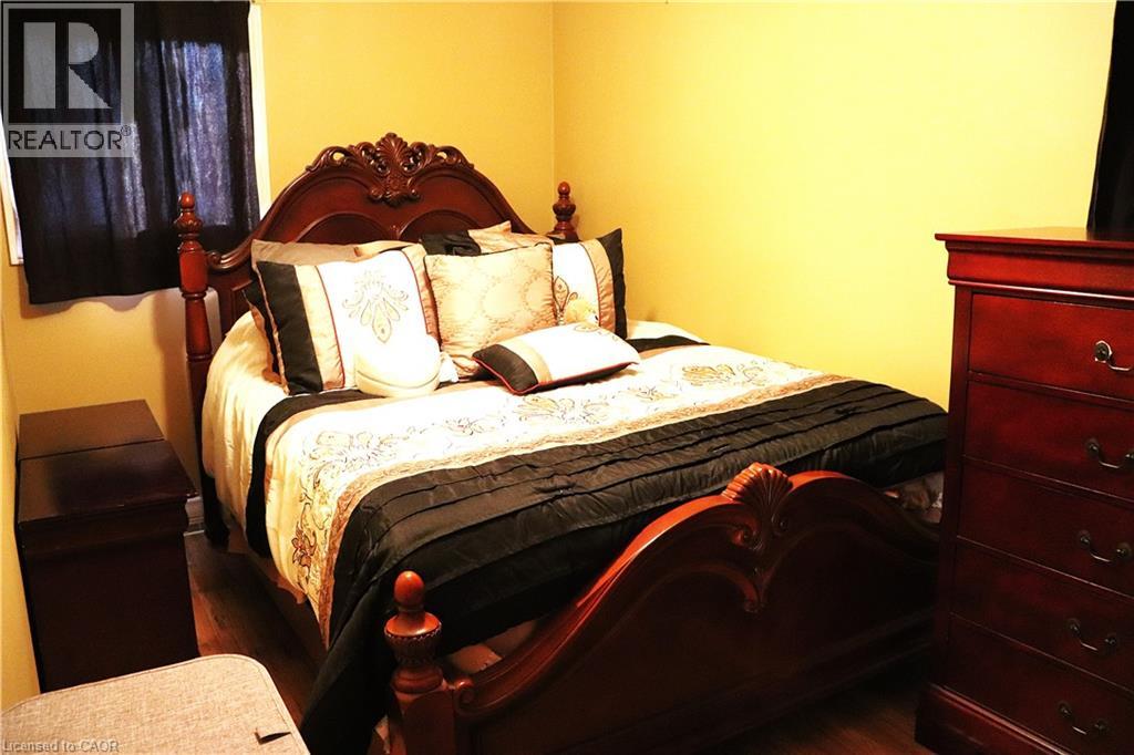 348 Weir Street N, Hamilton, Ontario  L8H 5G7 - Photo 13 - 40863642