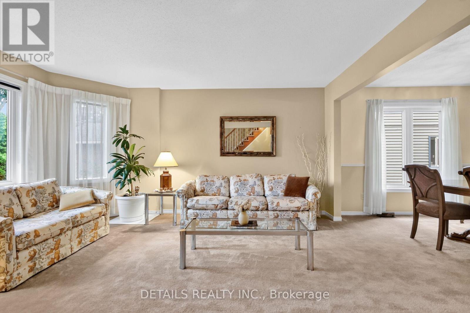 15 Conant Place S, Ottawa, Ontario  K2L 3Z8 - Photo 5 - X13788940