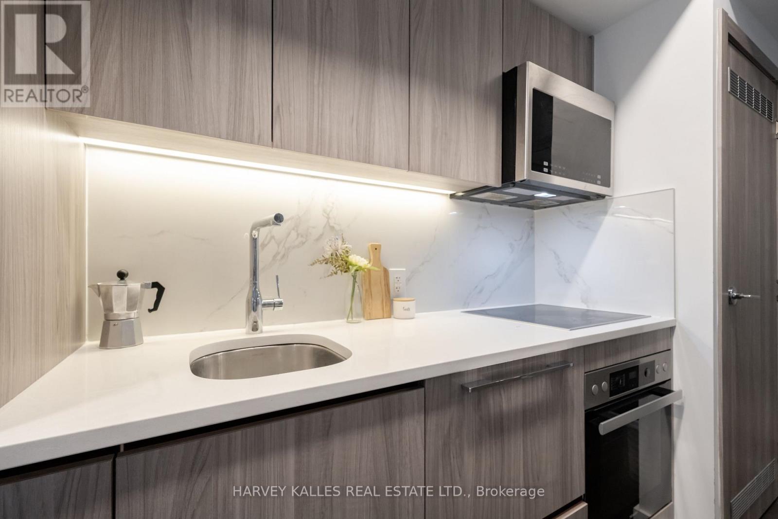 710 - 38 Widmer Street, Toronto (Waterfront Communities), Ontario  M5V 2E9 - Photo 10 - C13788926