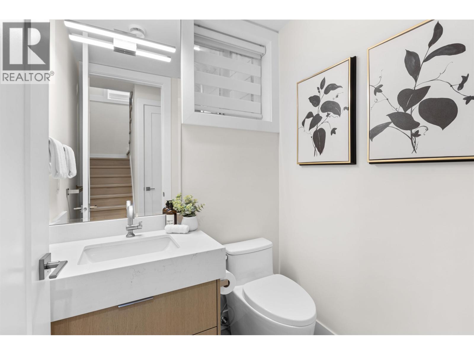 2 2211 Mannering Avenue, Vancouver, British Columbia  V5N 3C5 - Photo 9 - R3166034