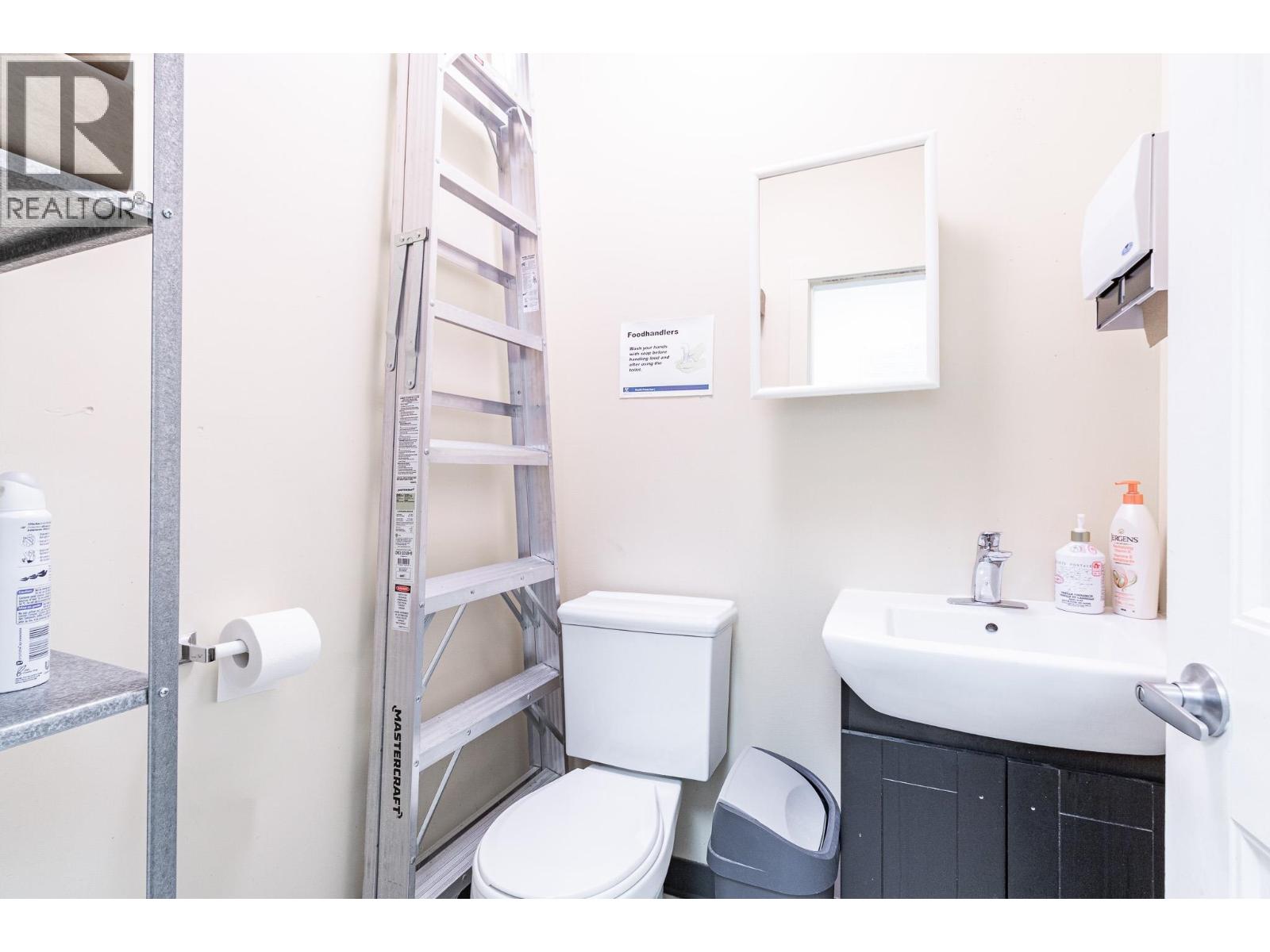 101 11900 Haney Place, Maple Ridge, British Columbia  V2X 8R8 - Photo 33 - C8082055