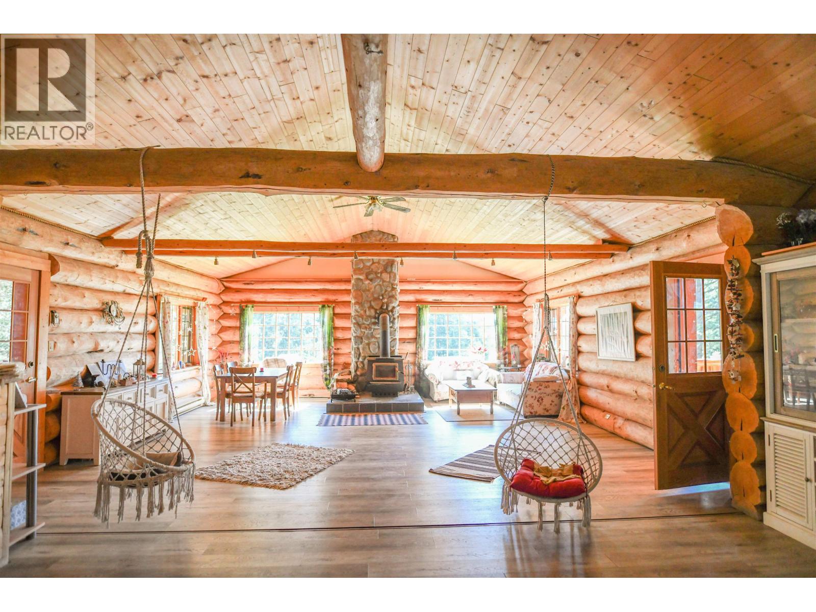 7471 Cariboo Chalet Road, Lone Butte, British Columbia  V0K 1X3 - Photo 19 - C8082039