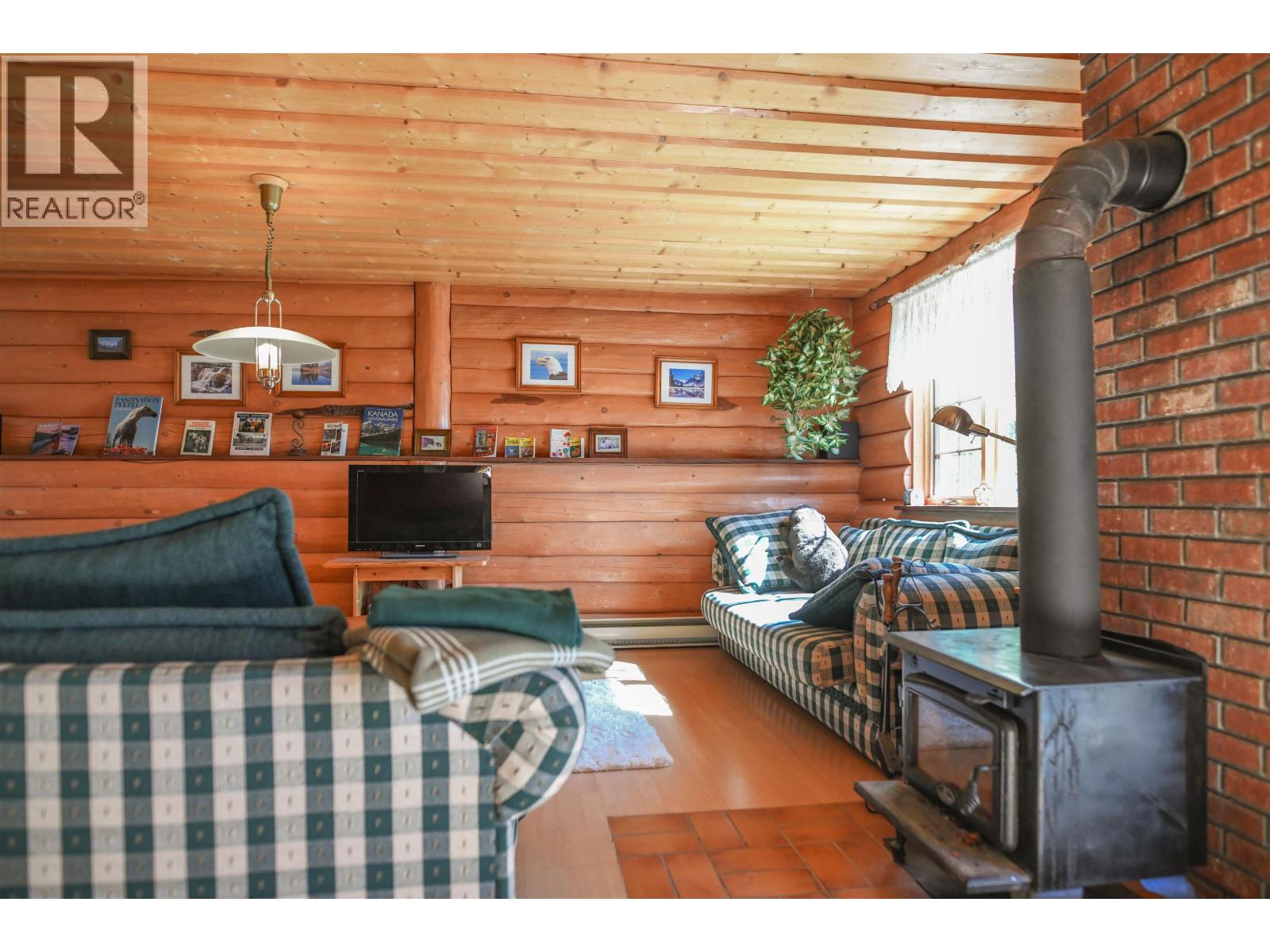 7471 Cariboo Chalet Road, Lone Butte, British Columbia  V0K 1X3 - Photo 26 - C8082039