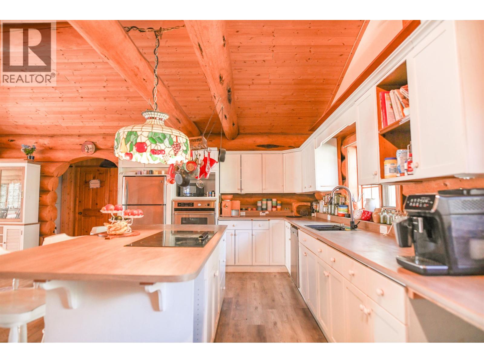 7471 Cariboo Chalet Road, Lone Butte, British Columbia  V0K 1X3 - Photo 17 - C8082039